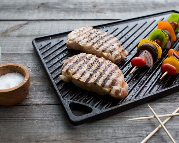 Lodge LDP3 Cast Iron Rectangular Reversible Grill/Griddle, 9.5-inch x 16.75-inch, Black - Image 2