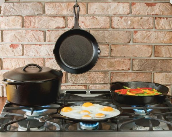 Lodge Cast Iron Skillet with Red Silicone Hot Handle Holder, 12-inch - Image 6