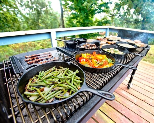 Lodge Cast Iron Skillet with Red Silicone Hot Handle Holder, 12-inch - Image 5