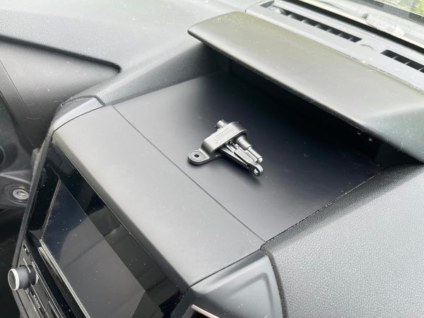 resqme and Dashboard Clip Pack The Original Emergency Keychain Car Escape Tool, 2-in-1 Seatbelt Cutter and Window Breaker, Made in USA - Black - Image 4